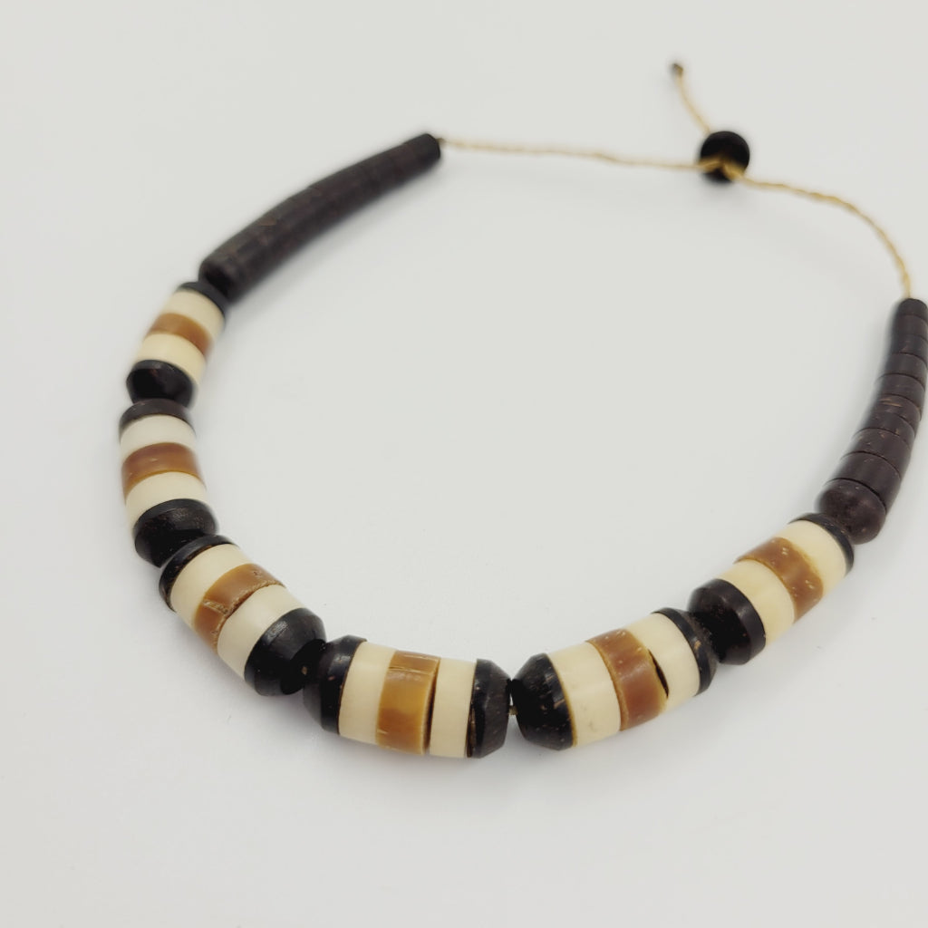Pulseira Indígena de Jarina Marfim Vegetal Tucum e Inajá Ajustável