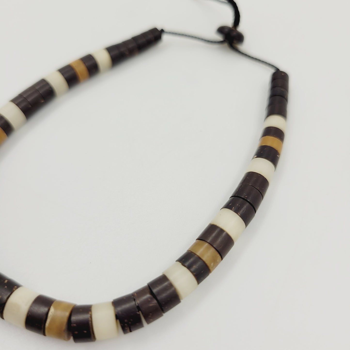 Pulseira de Jarina Marfim Vegetal Tucum e Inajá Ajustável Povo Apurinã