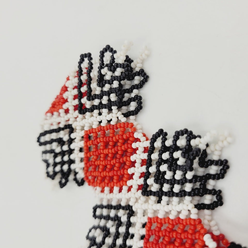 Pulseira de Miçanga Branca Preta e Vermelho Fio de Nylon Povo Kayapó