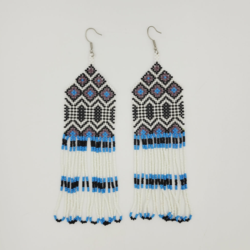 Brinco de Miçanga Preto Azul e Branco Kayapó