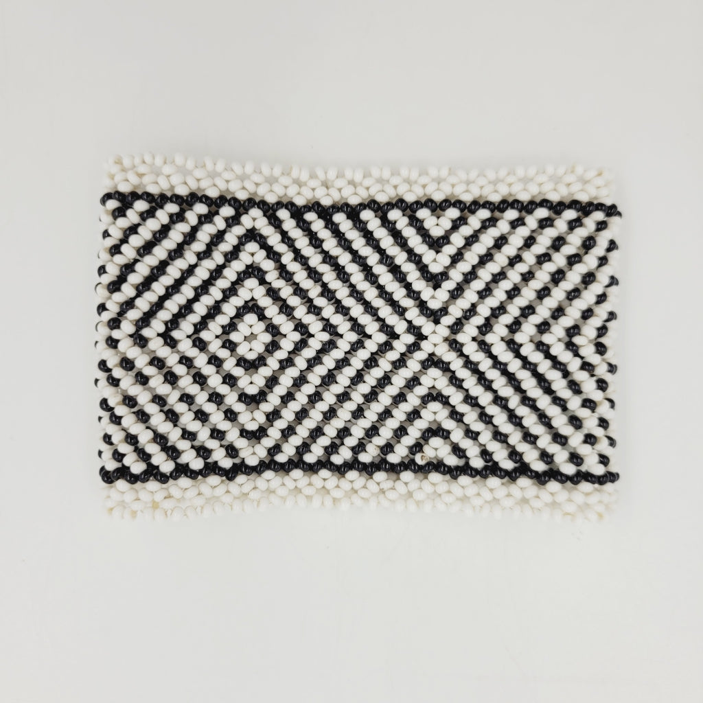 Pulseira de Miçanga Preto e Branco Povo Waura