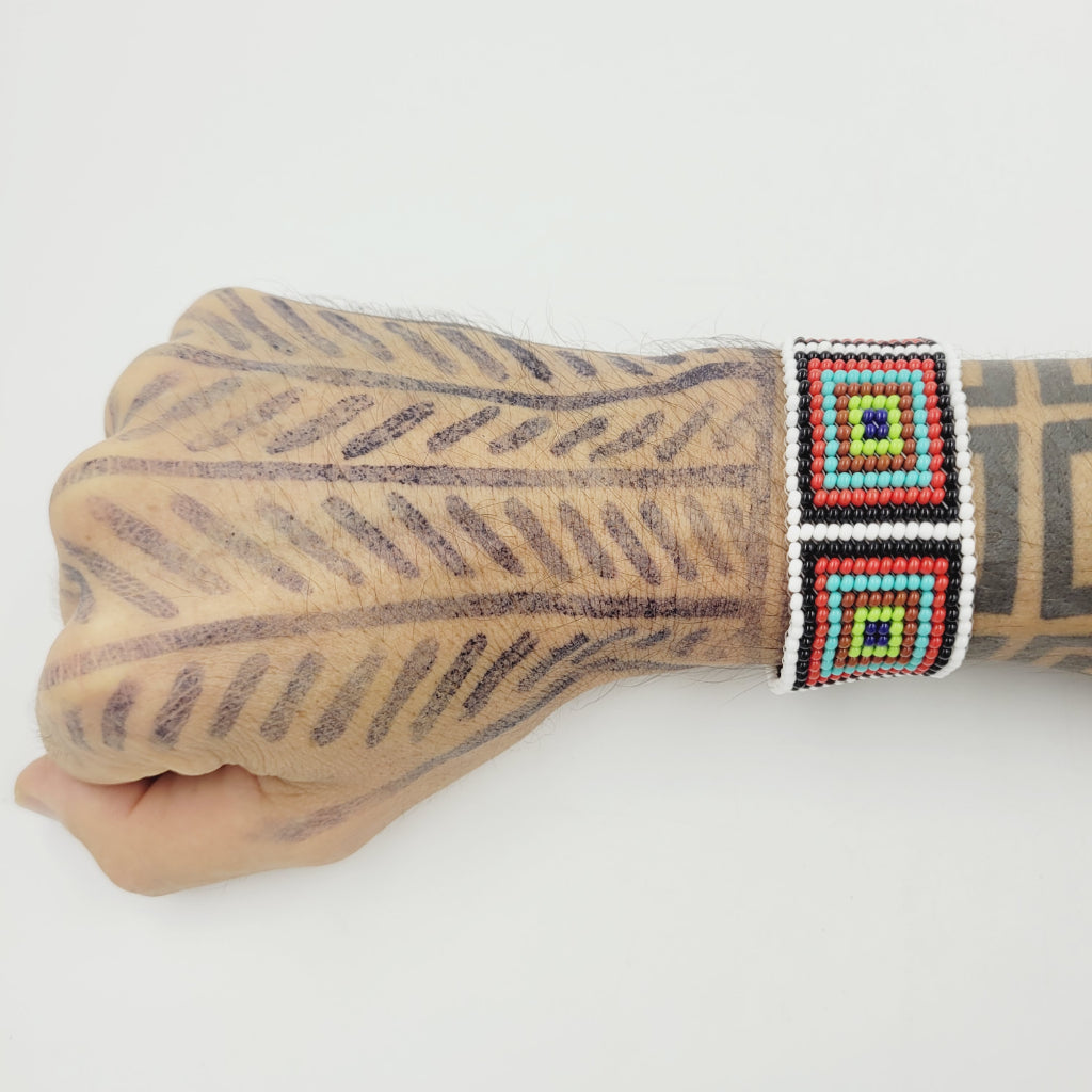 Pulseira de Miçanga Colorida Indígena Povo Kayapó
