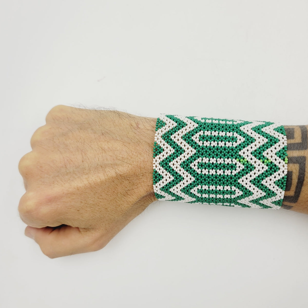 Pulseira Verde e Branco Kayapó