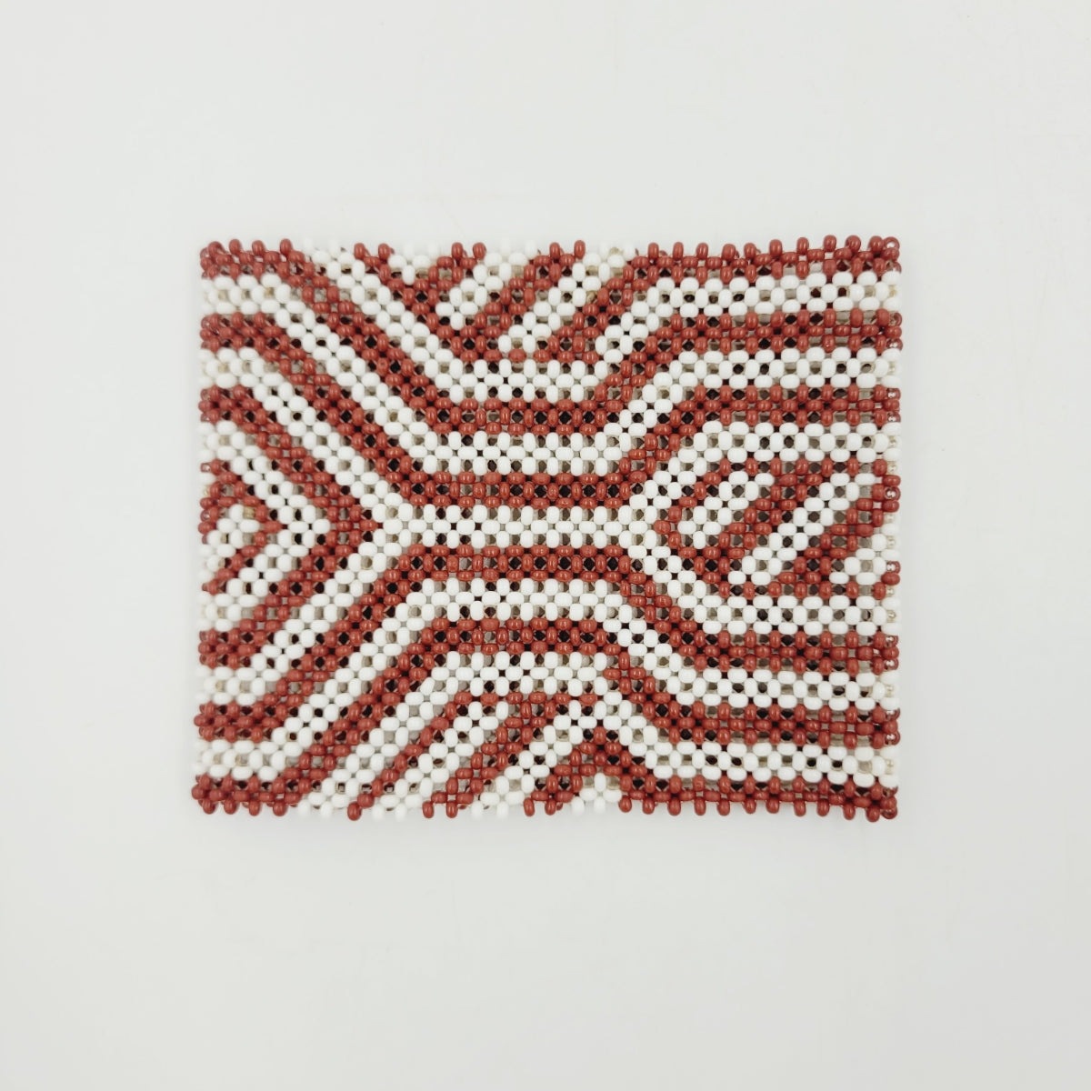 Pulseira de Miçanga Marrom e Branco Kayapó
