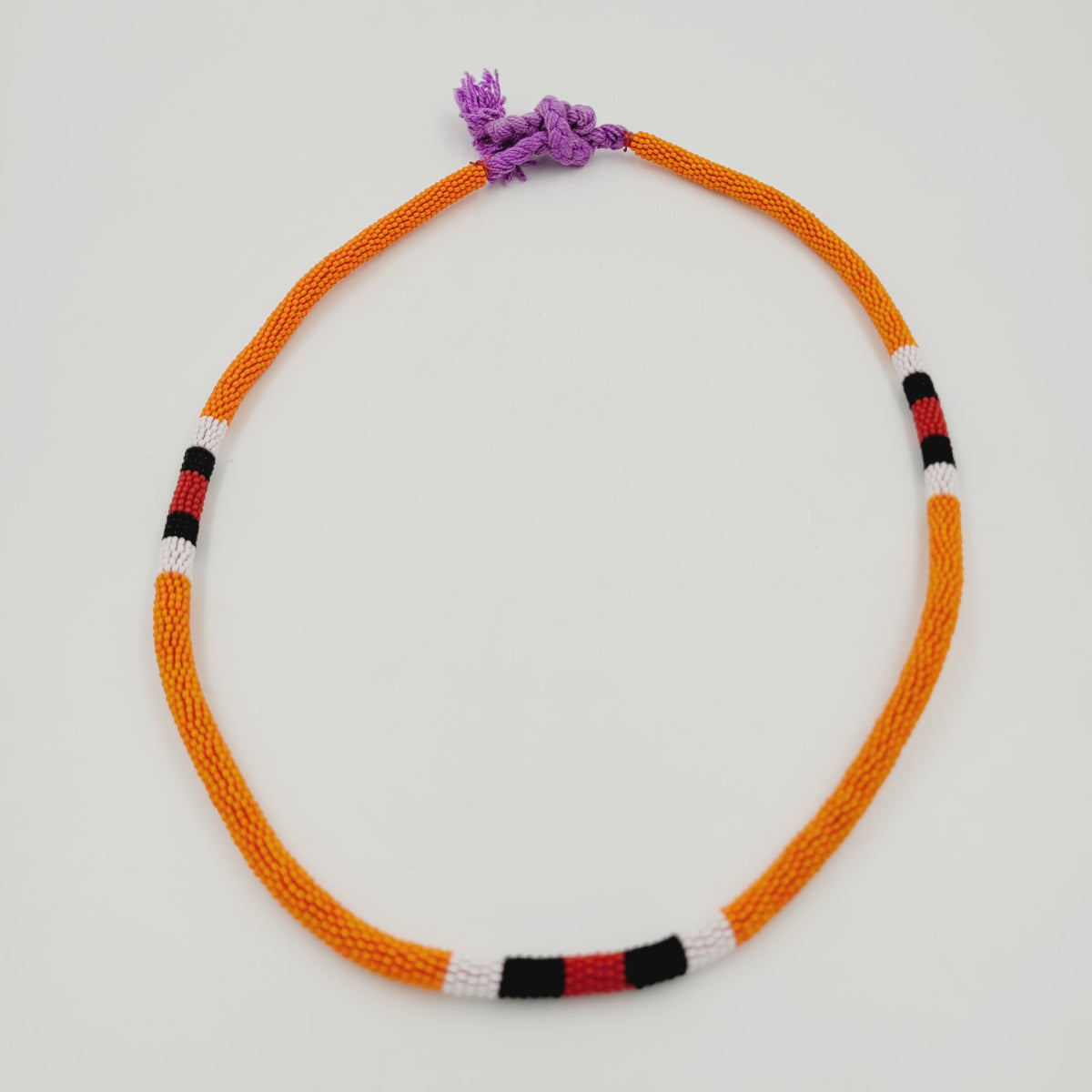 Colar Coral de Miçanga Laranja Povo Waura