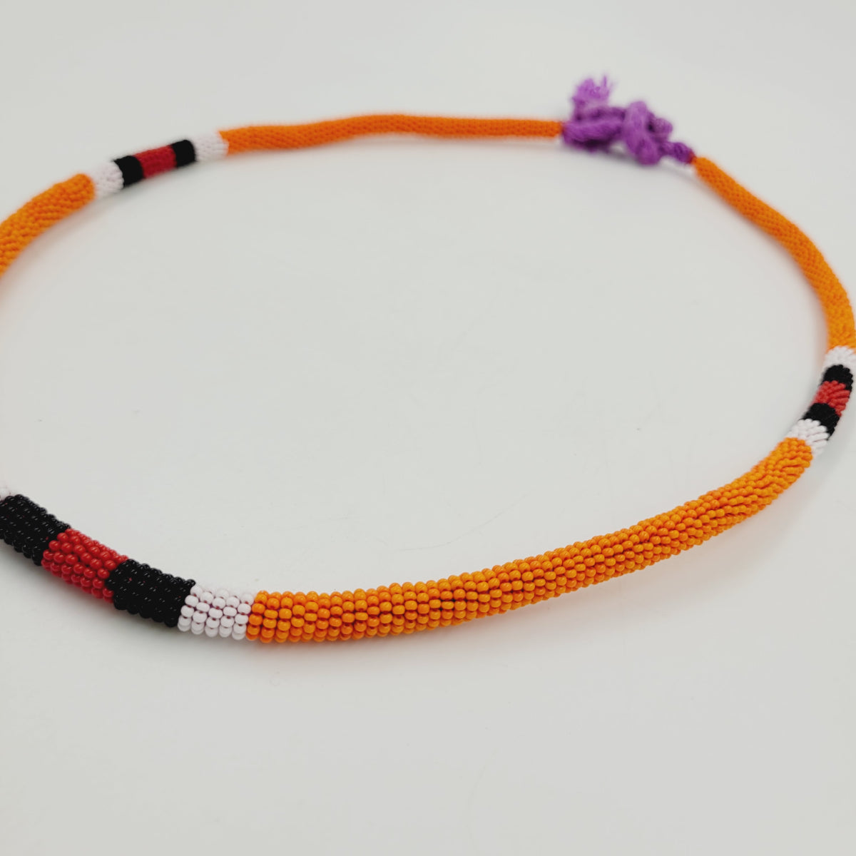Colar Coral de Miçanga Laranja Povo Waura