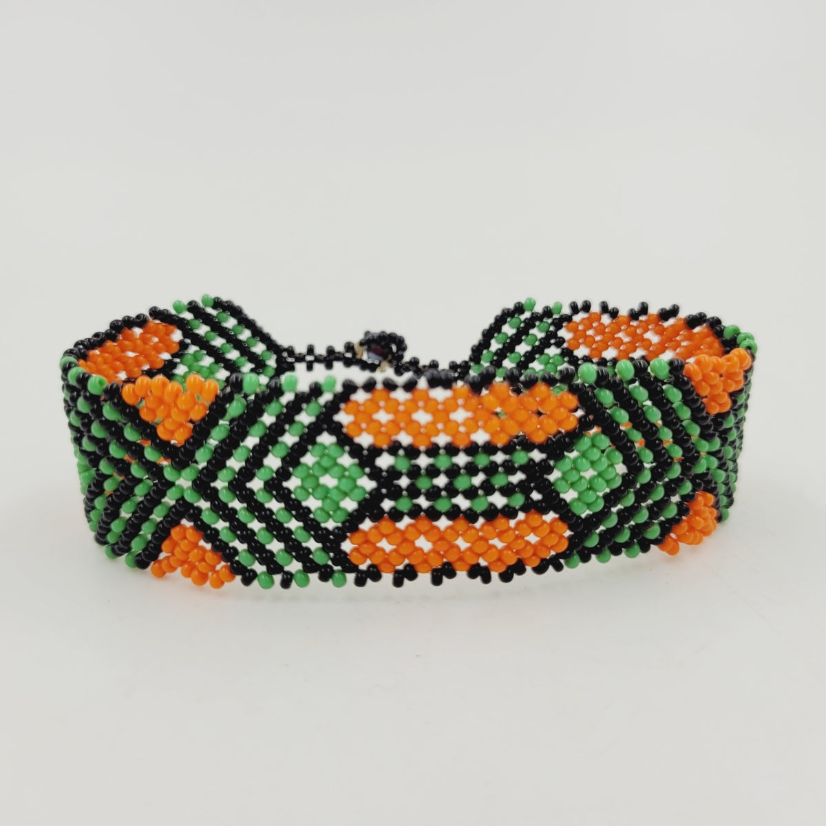 Pulseira de Miçanga Verde Laranja e Preta Miçanga