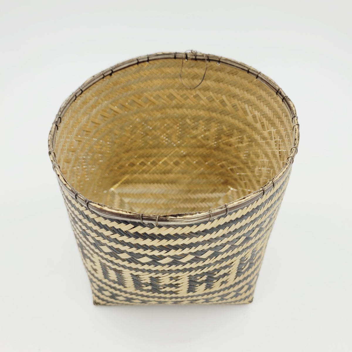 Cesto Artesanal de Decoração Indígena