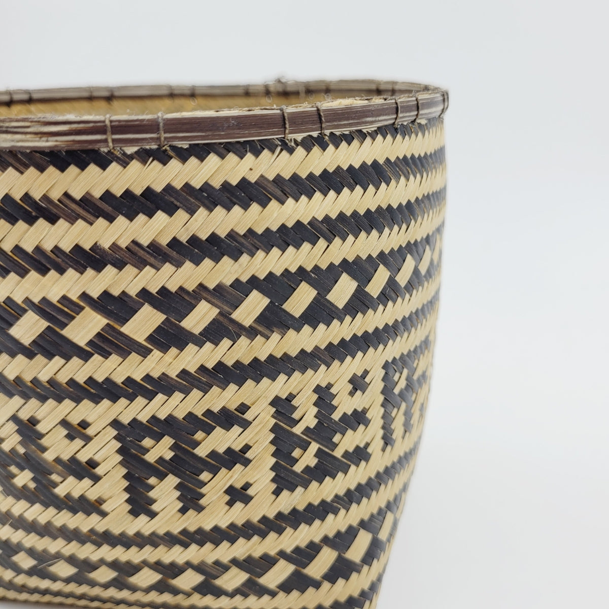 Cesto Artesanal de Decoração Indígena