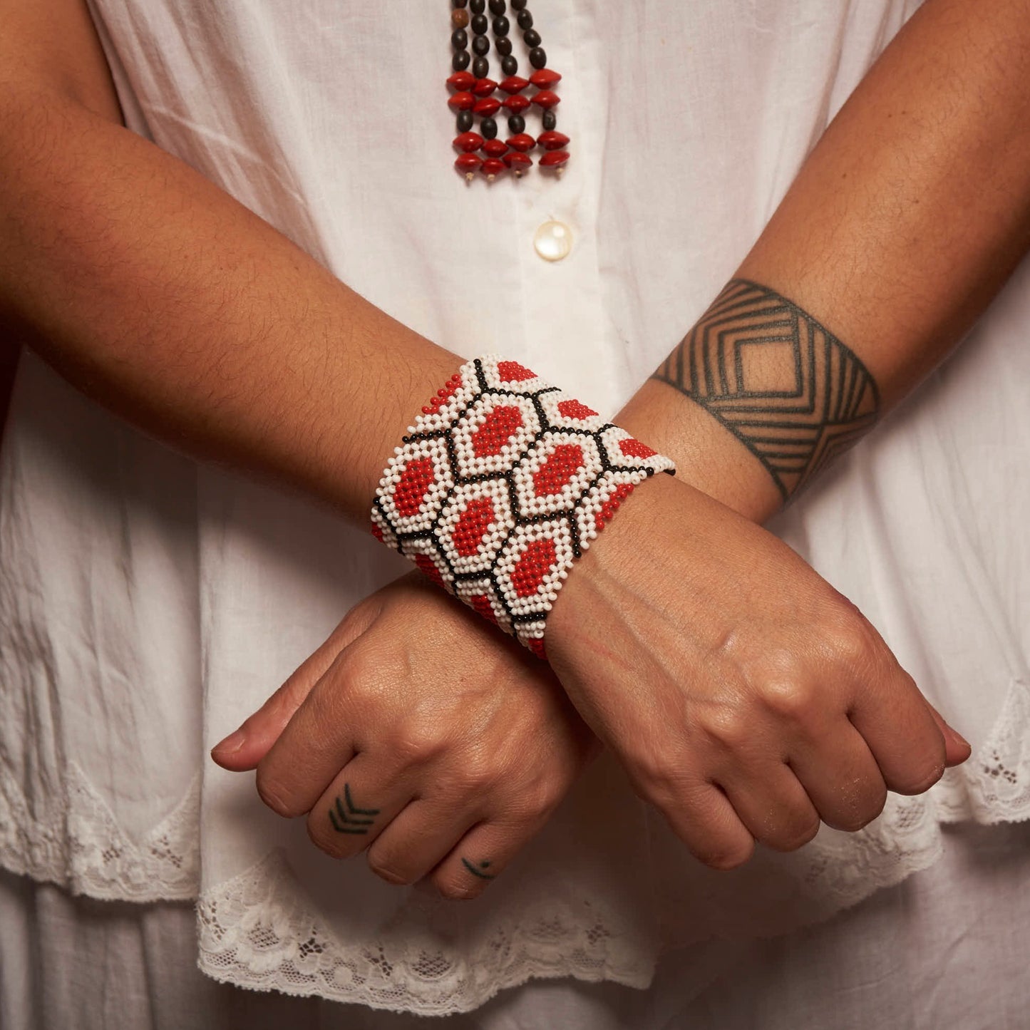 Pulseira de Miçanga Indígena Povo Kayapó 21 cm