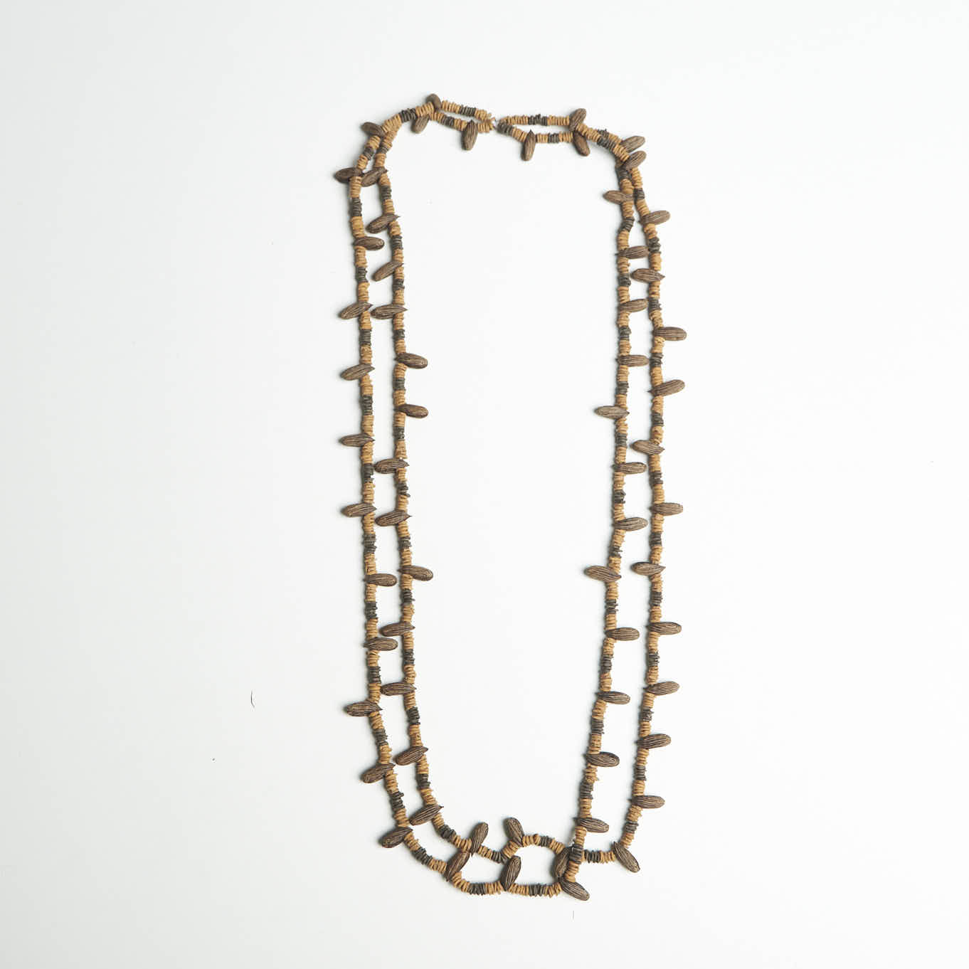 Colar Indígena de Sementes Tiriyó