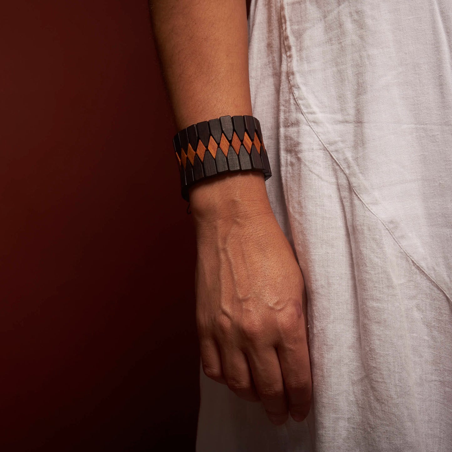 Pulseira Indígena de Madeira Povo Xakriabá