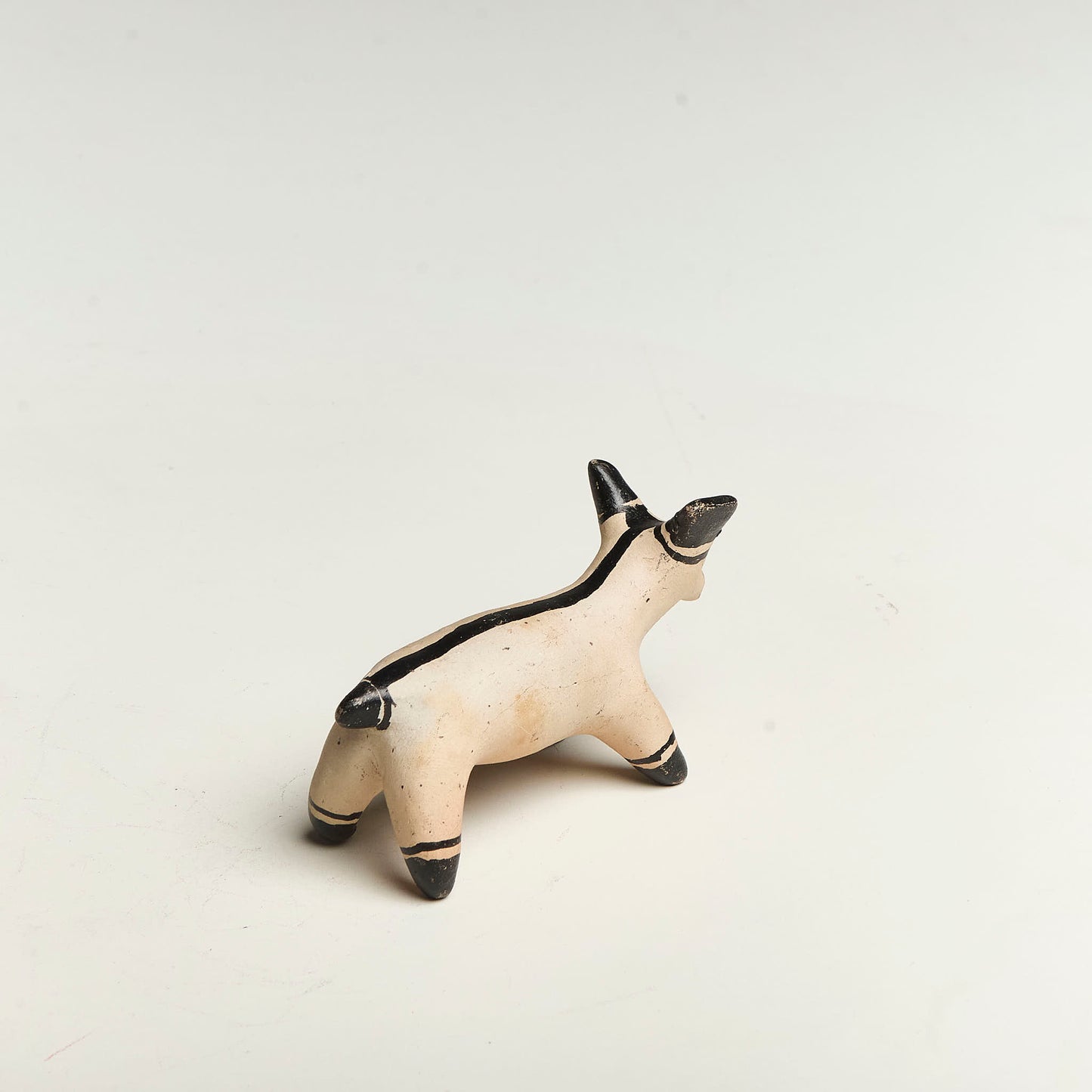 Bicho de cerâmica Povo Karajá