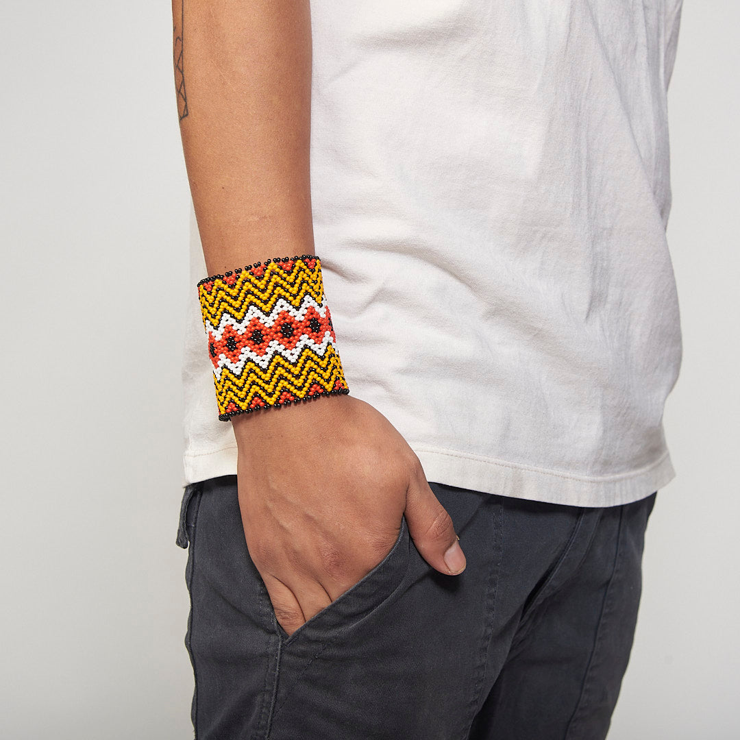 Pulseira de Miçanga Elástica Colorida Povo Kamayurá