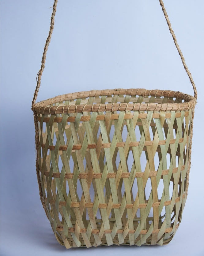 Cesto com Alça de Fibra de Buriti