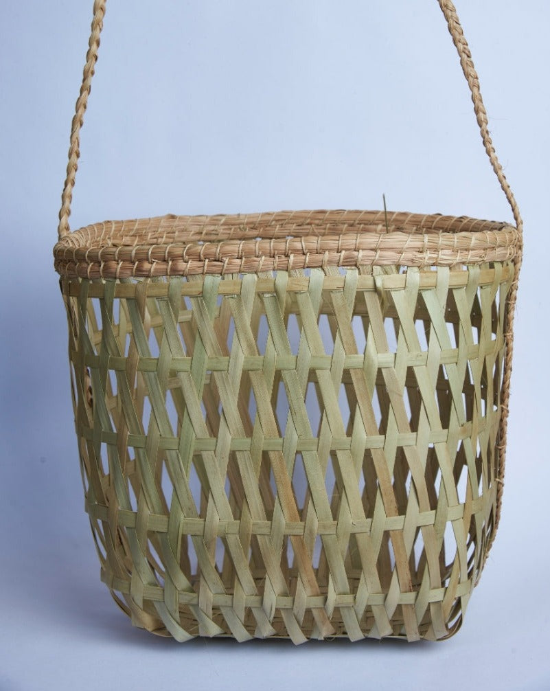 Cesto com Alça de Fibra de Buriti