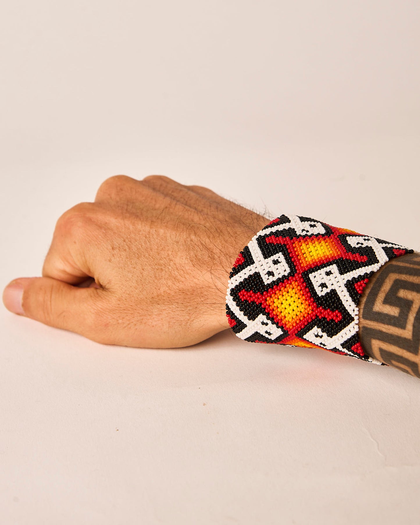 Pulseira de Miçanga fio Elástico Povo Waura