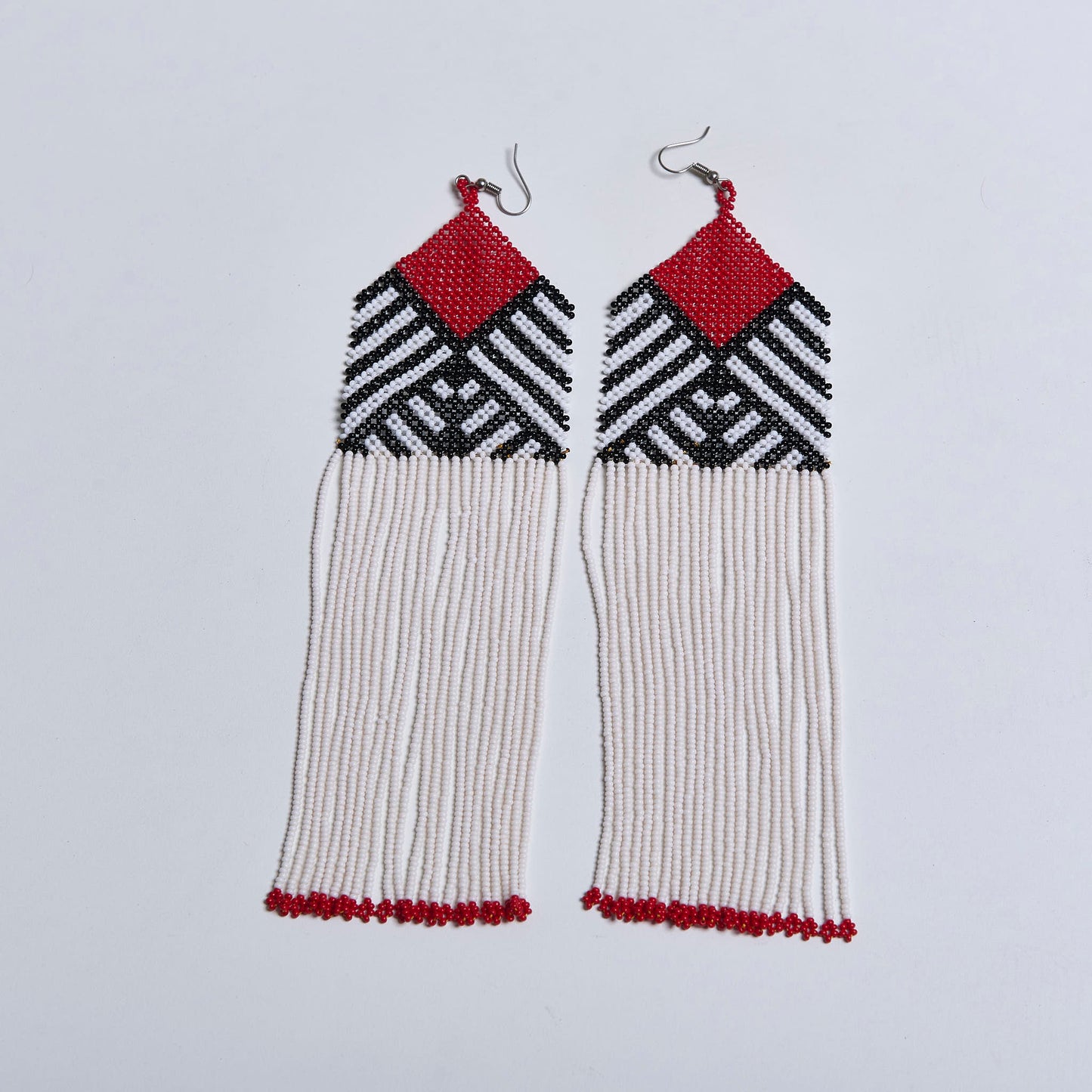 Brinco Longo Artesanal de Miçanga Povo Panará