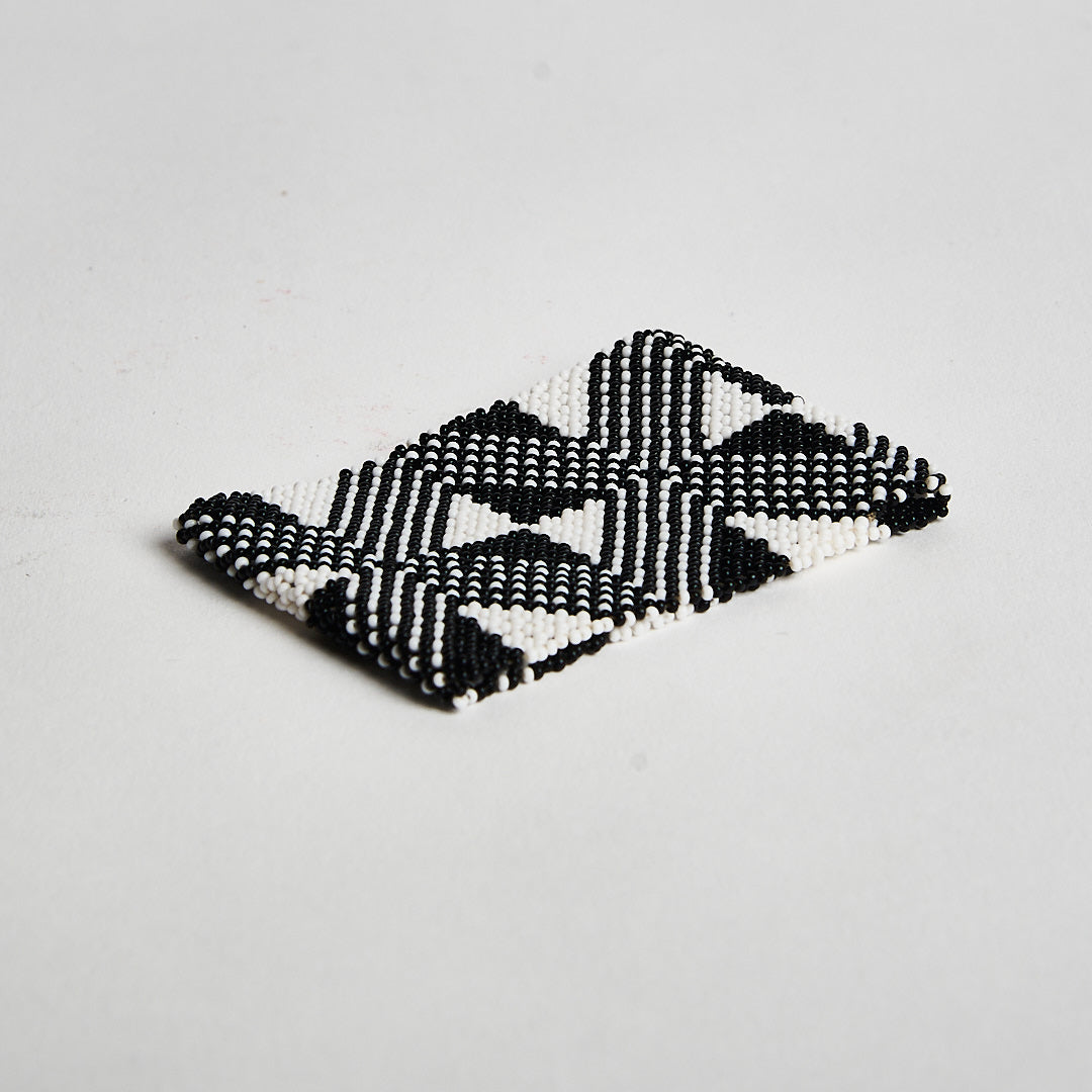 Pulseira de Miçanga Preta e Branca Povo Waura