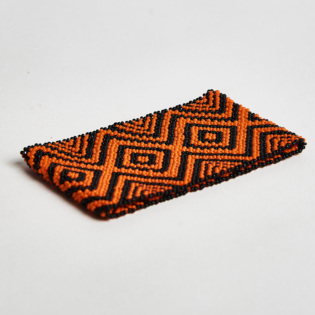 Pulseira de Miçanga Preta e Laranja Kayapó