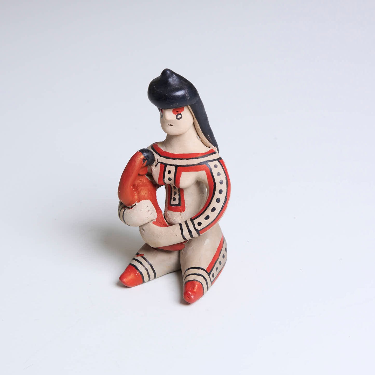 Boneca de cerâmica Ritxoko Povo Karajá