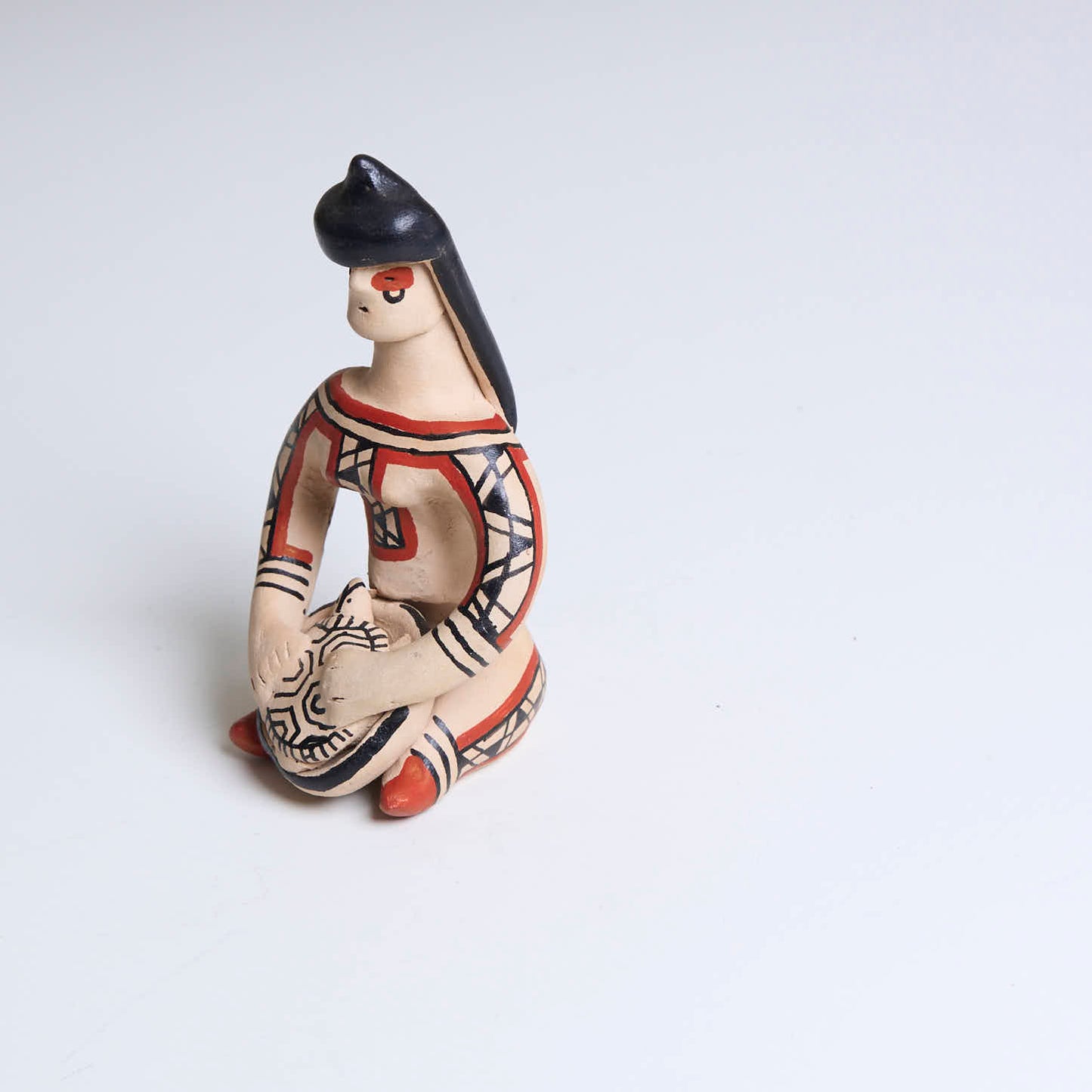 Boneca de cerâmica Ritxoko Povo Karajá