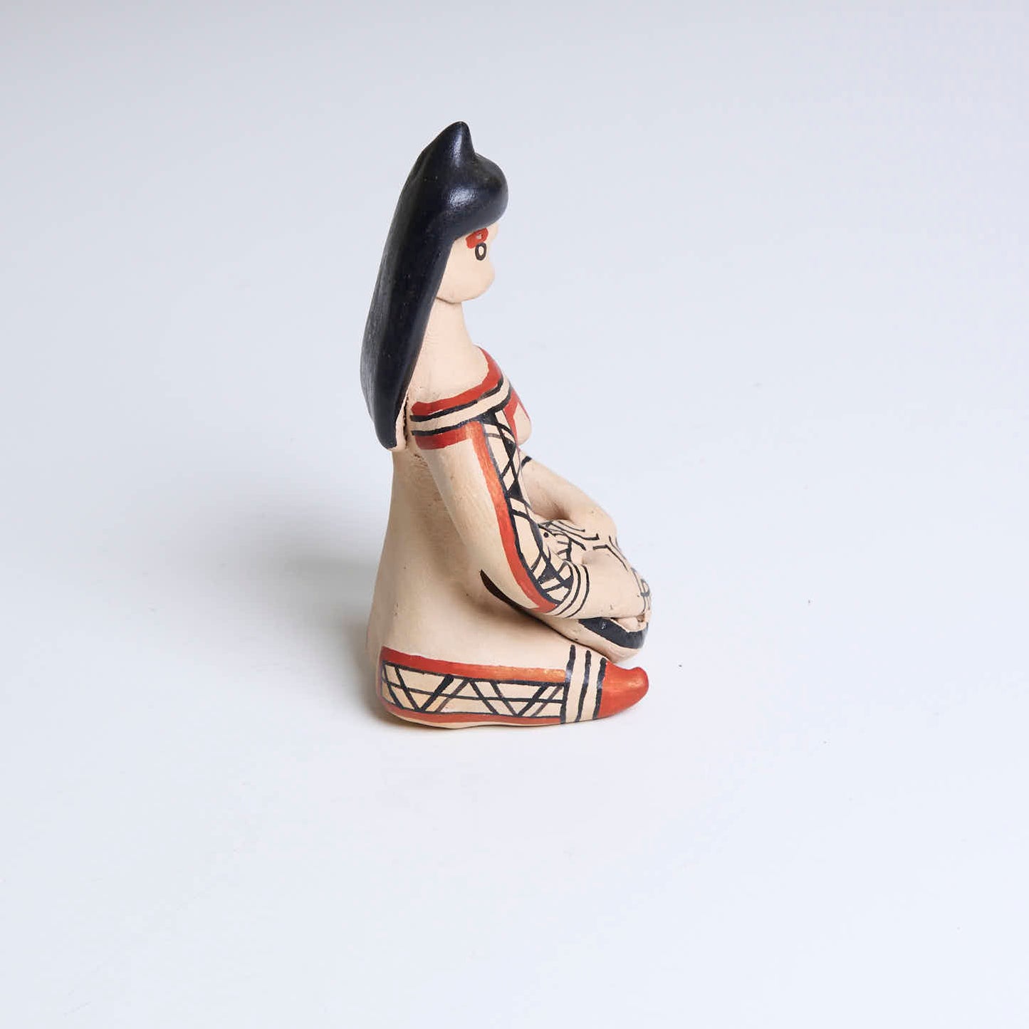Boneca de cerâmica Ritxoko Povo Karajá