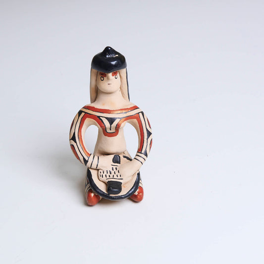 Boneca de cerâmica Ritxoko Povo Karajá