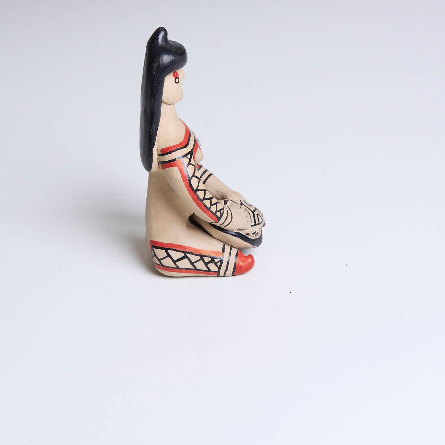 Boneca de cerâmica Ritxoko Povo Karajá