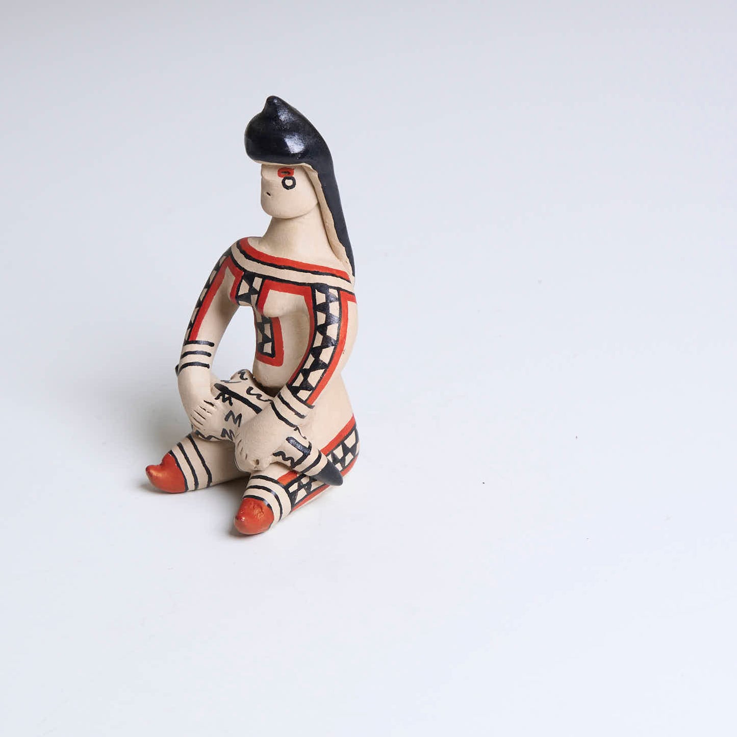 Boneca de cerâmica Ritxoko Povo Karajá