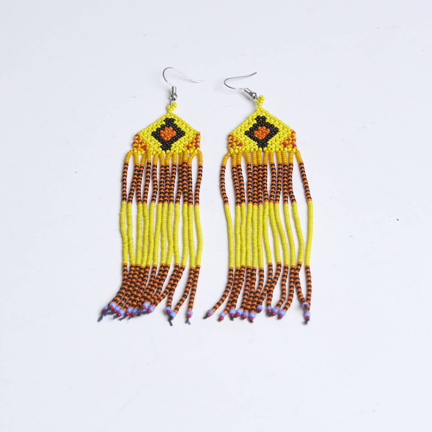 Brinco Artesanal de Miçanga Povo Kanela