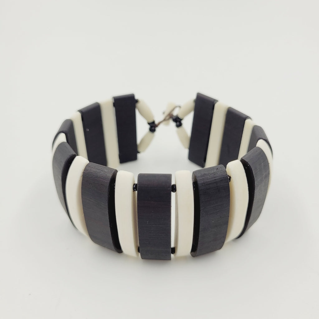 Pulseira  Indígena de Madeira Povo Xakriabá
