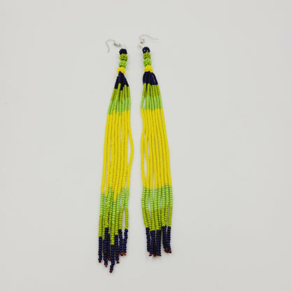 Brinco Amarelo Verde Azul e Branco de Miçanga