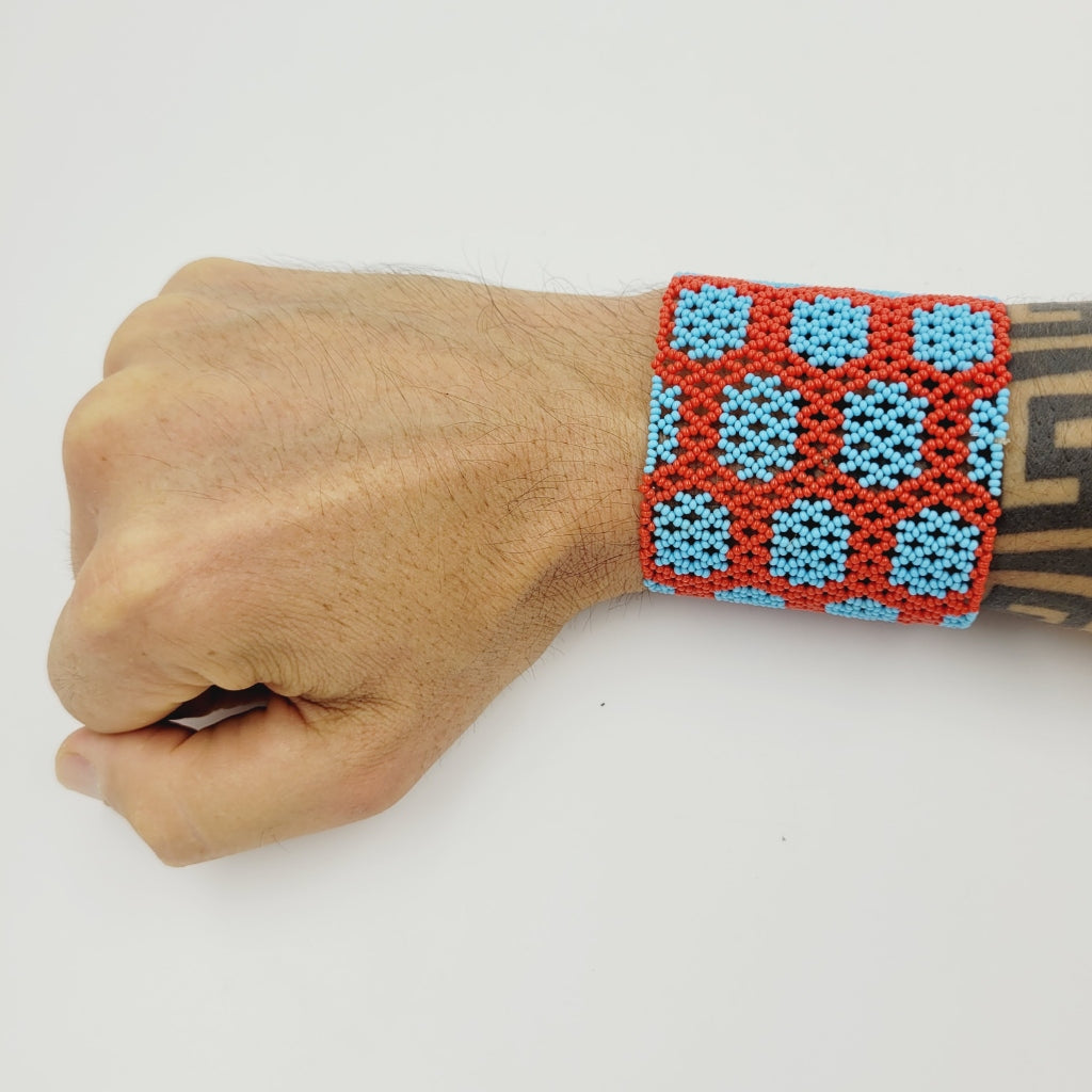 Pulseira de Miçanga Azul e Vermelha Povo Kayapó