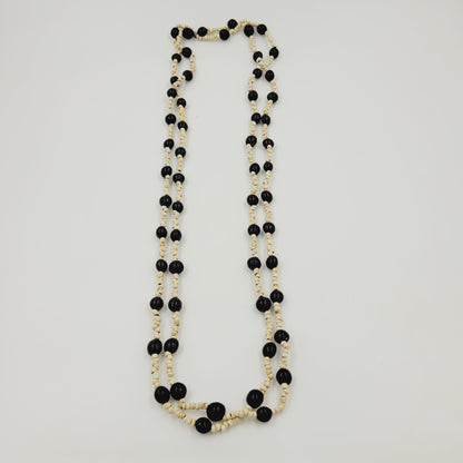 Colar de Sementes Bege e Preto Povo Rikbaktsa