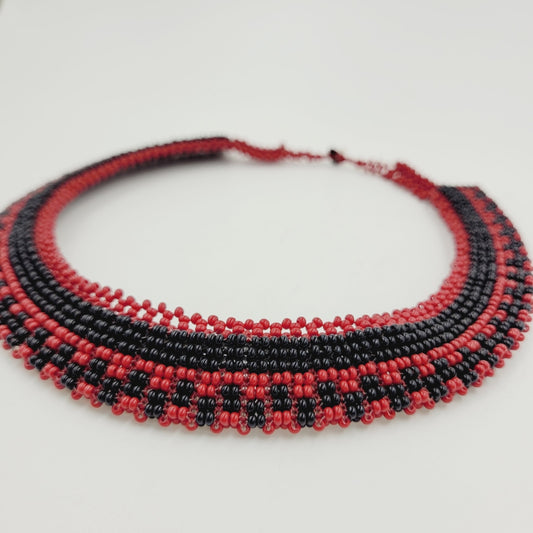 Colar Vermelho e Preto Miçanga Indígena