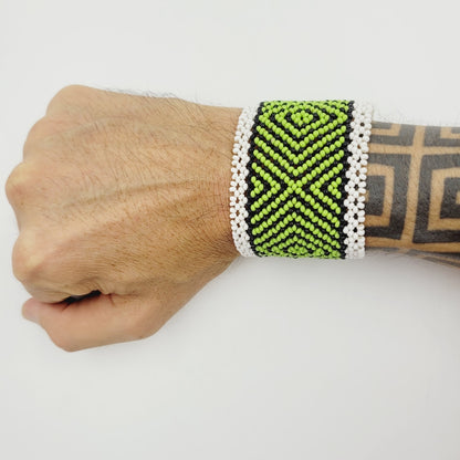 Pulseira Verde de Miçanga Waura