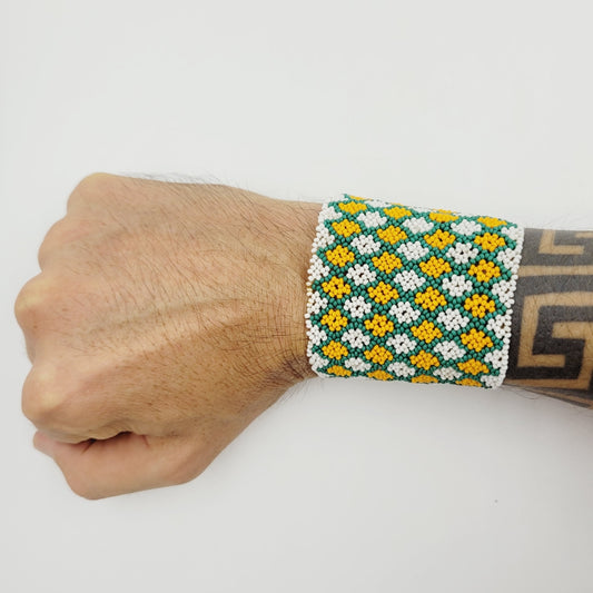 Pulseira Verde e Amarela de Miçanga Kayapó