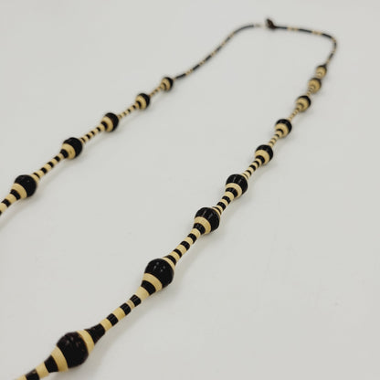 Colar Povo Rikbaktsa Branco e Preto
