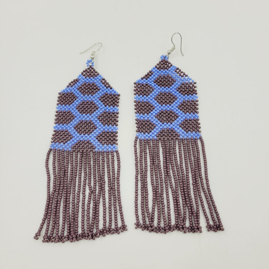 Brinco de Miçanga Roxa e Azul Povo Kayapó