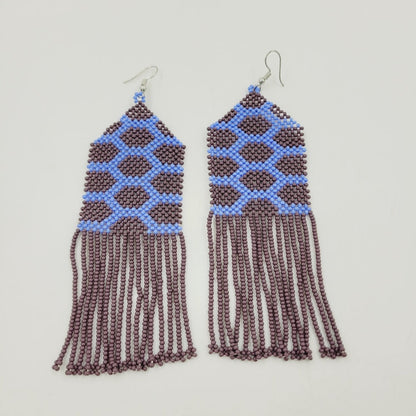 Brinco de Miçanga Roxa e Azul Povo Kayapó
