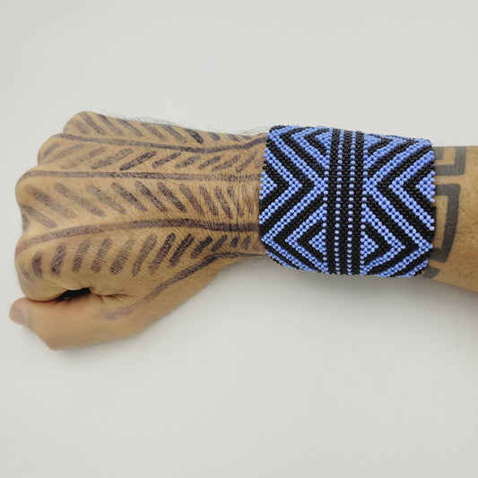 Pulseira Artesanal de Miçanga Indígena Povo Kayapó