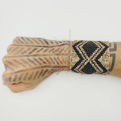 Pulseira de Semente ajustável  Povo Guajajara