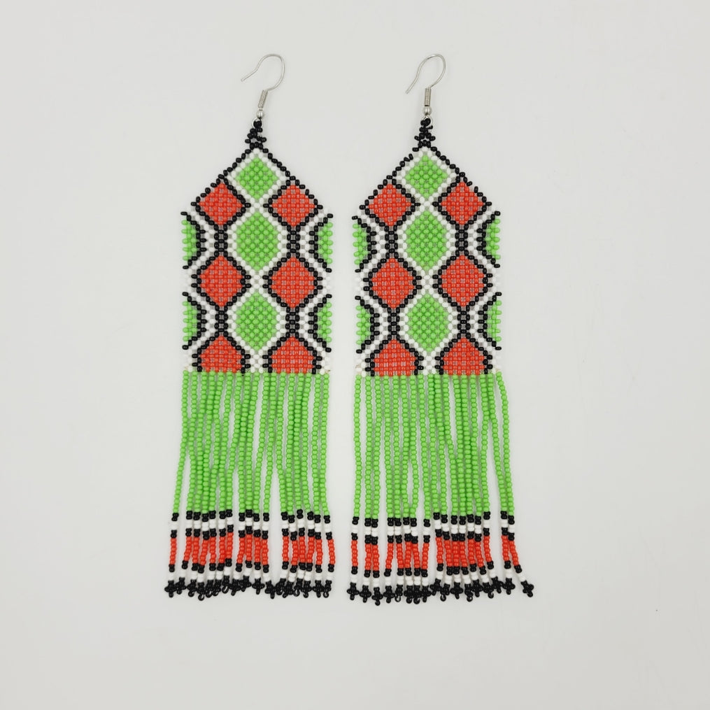 Brinco Verde e Vermelho de Miçanga Kayapó