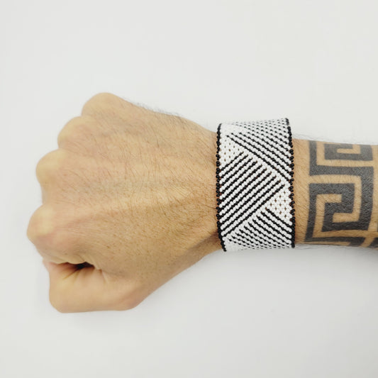 Pulseira Preto e Branco Miçanga Waura