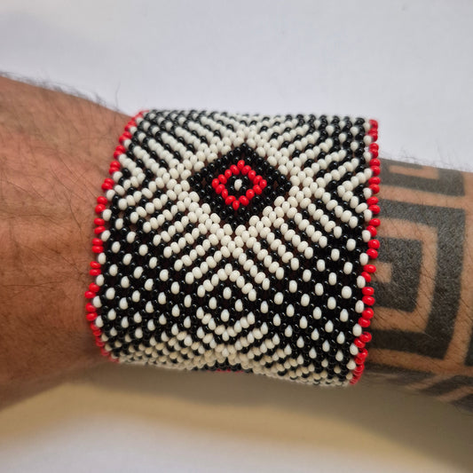 Pulseira de Miçanga fio Elástico Povo Waura