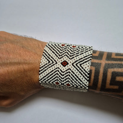 Pulseira de Miçanga fio Elástico Povo Waura