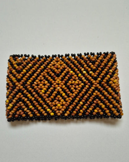 Pulseira de Miçanga Marrom e Preta Fio Elástico Povo Waura