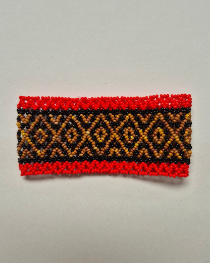 Pulseira de Miçanga Vermelha Preta e Bege Povo Waura