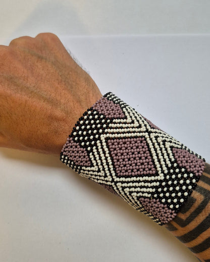 Pulseira de Miçanga fio Elástico Povo Kamayurá